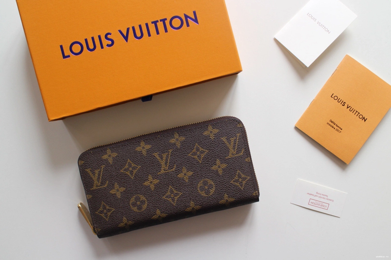 WIS ZIPPY WALLET VUITTON LOUIS 1021